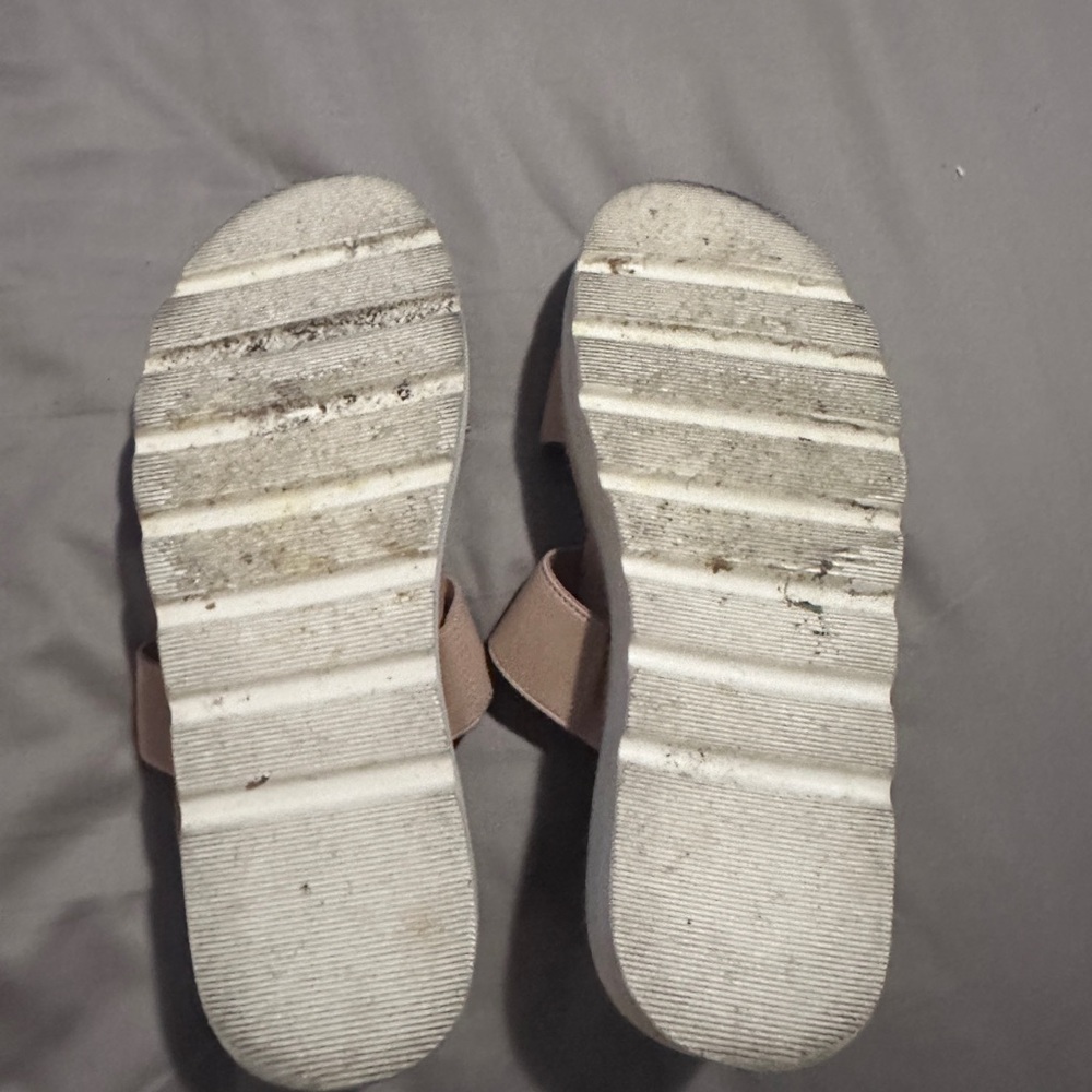 Madden Girl rose gold Footwear - Picture 8 of 8